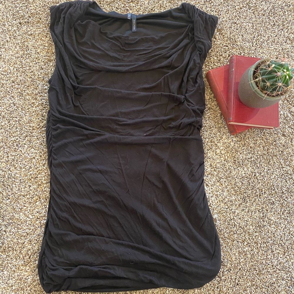 Scoop neck black shirt